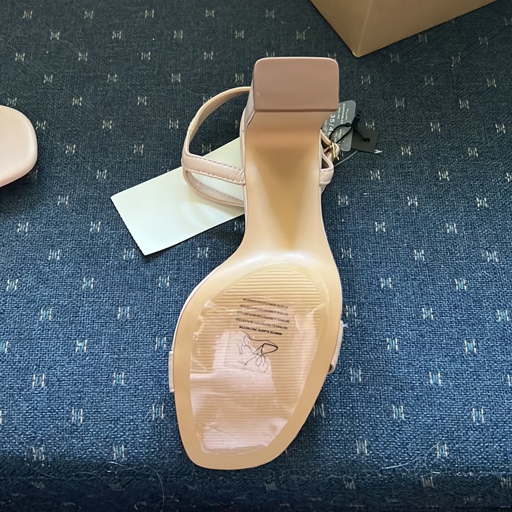 Leather Heels - Picture 3 of 7